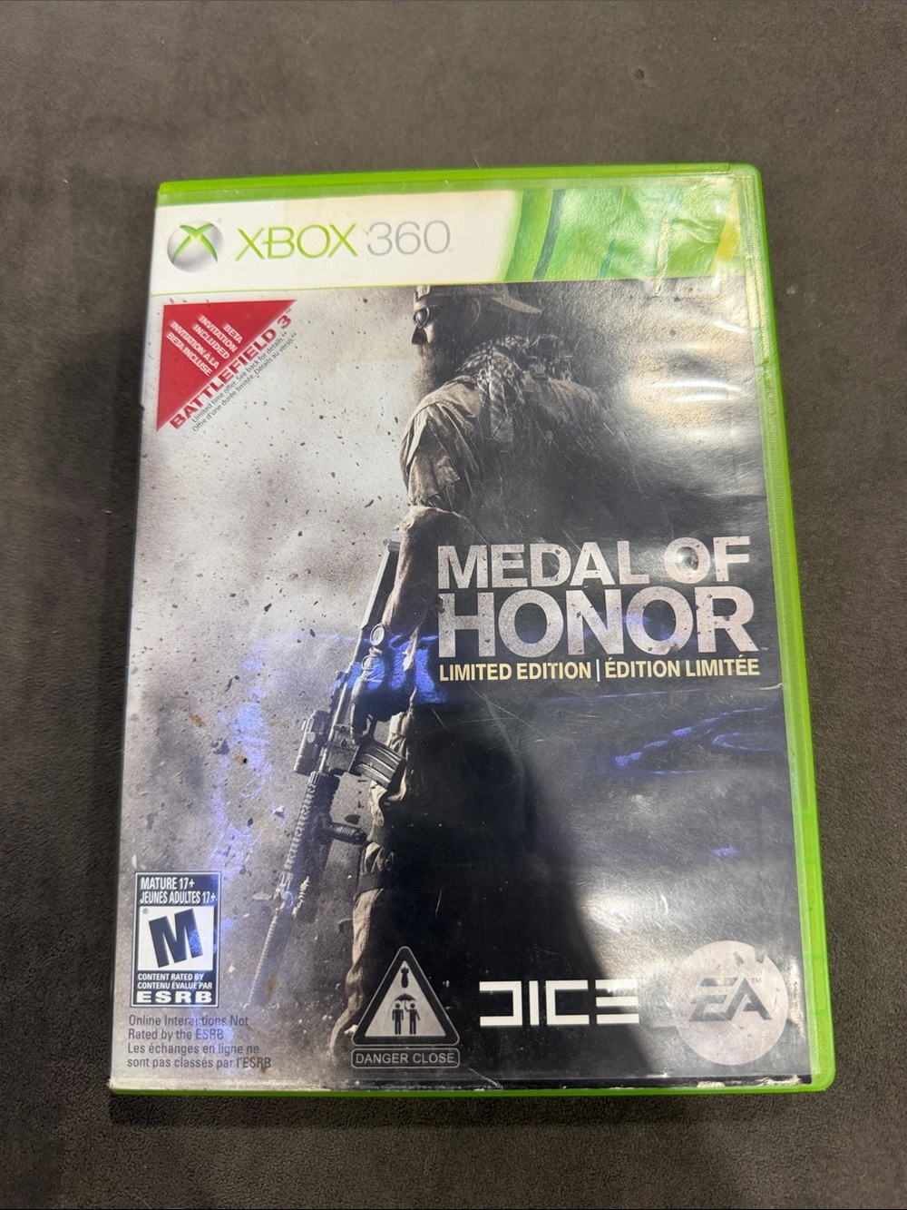 Microsoft Xbox 360 Medal of Honor Game  - Green, White, Black